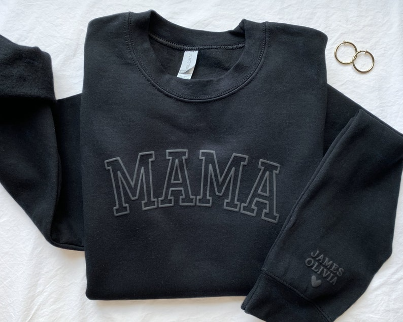 Personalized Mama Sweatshirt with Kid Names on Sleeve, Christmas Gift, Birthday Gift for Mom, New Mom Gift