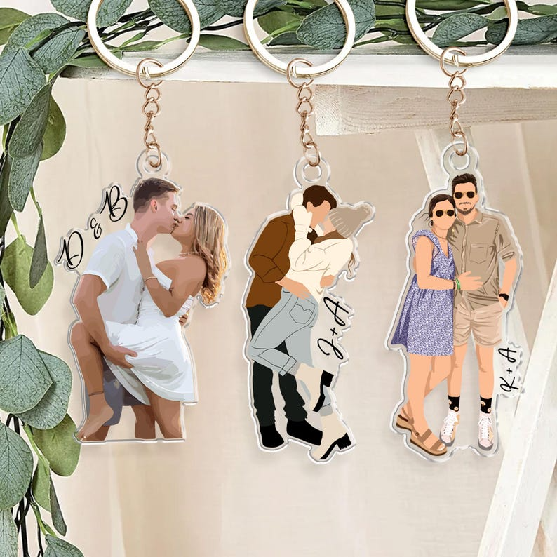 Custom Faceless Couple Portrait, Acrylic Keychain Ornament Personalized Gift