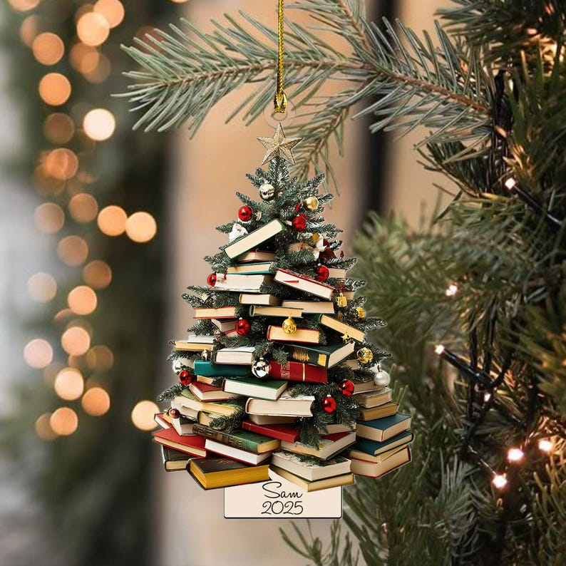 Personalized Book Lover Ornament 2025 – Custom Name Book Stack Christmas Tree Ornament, Gift for Readers