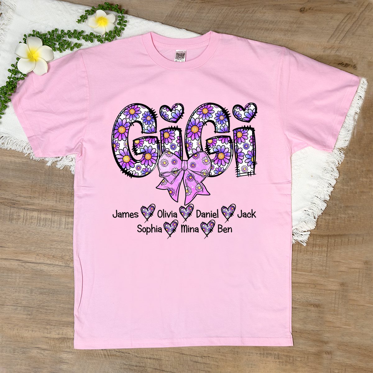 Personalized Gigi Purple Daisy Color With Grandkids Mother's Day TH T-Shirt