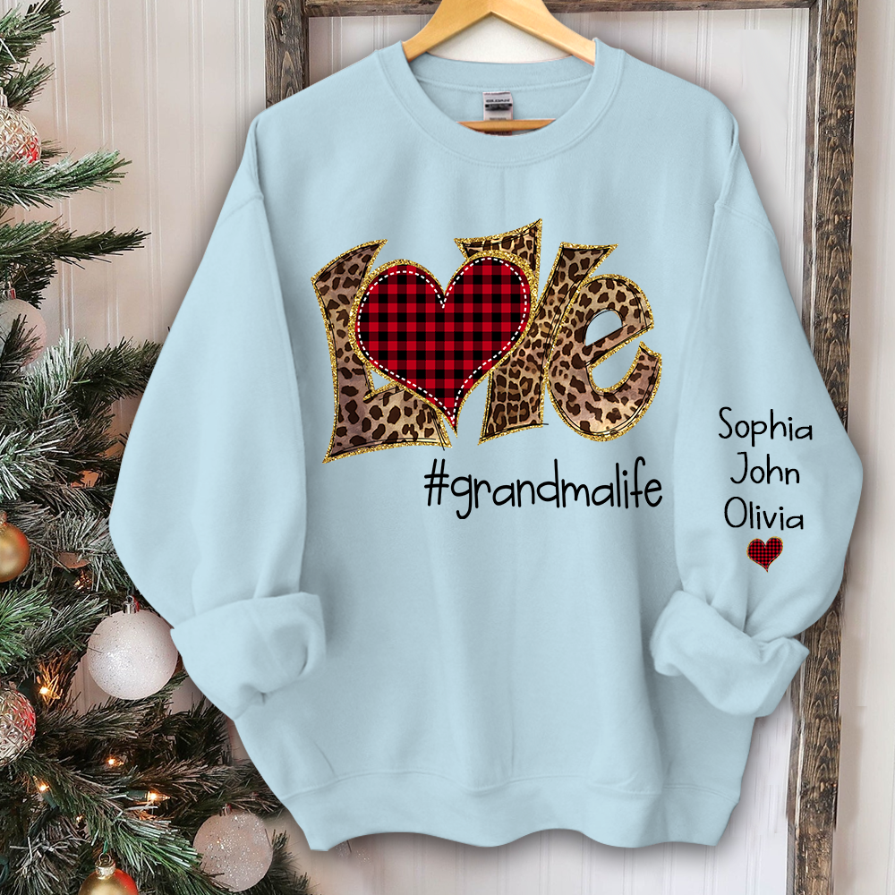 Love grandmalife leopard And Grandkids Sweatshirt