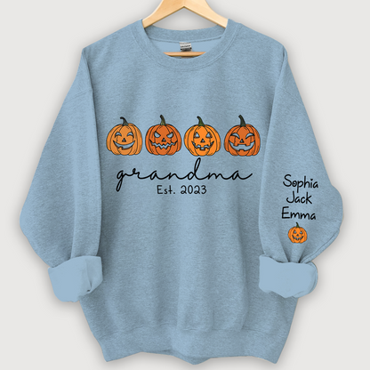 Grandma Est Pumpkin Face And Grandkids Autumn CL01 Sweatshirt