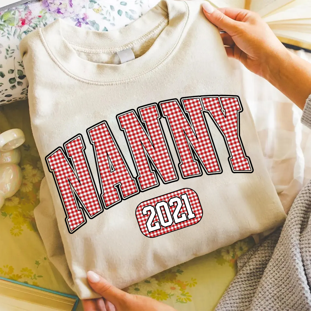Mimi Est And Grandkids Red Design