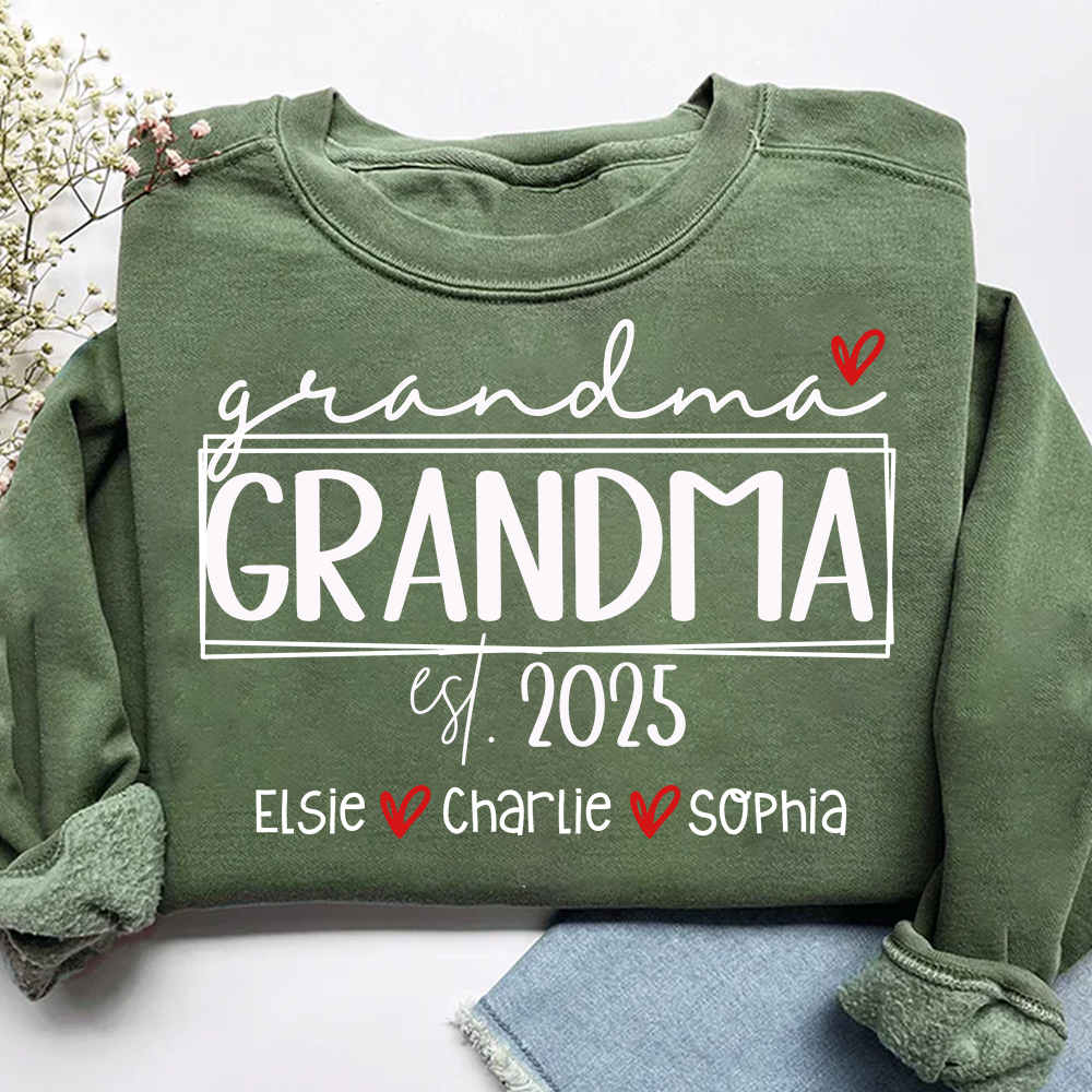 Grandma Est Heart And Grandkids Sweatshirt