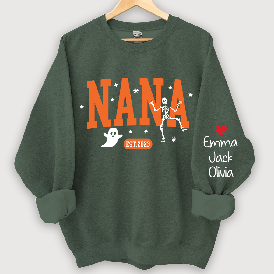 Halloween Nana Est And Grandkids CL01 Sweatshirt