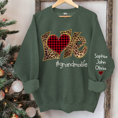 Love grandmalife leopard And Grandkids Sweatshirt