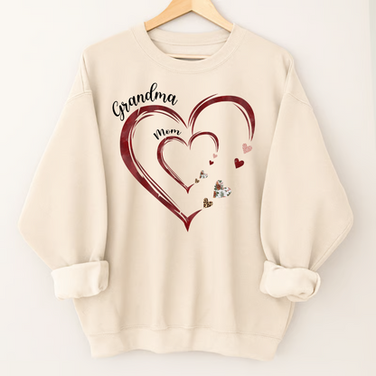 Personalized Mom And Grandma Heart Sweatshirt – Custom Grandma, Mimi, Gigi Sweatshirt with Kids’ Names, Perfect Gift for Mothers & Grandmas