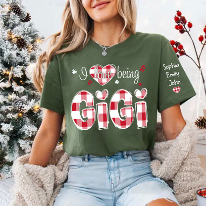 I love being Grandma Buffalo Plaid And Grandkids 2024 T-Shirt