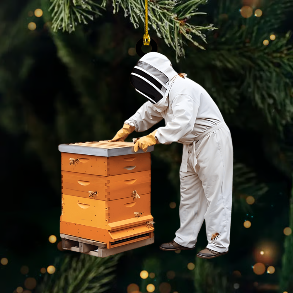 Personalized Beekeeper Ornament 2025 – Custom Name Beekeeping Christmas Ornament, Gift for Bee Lovers & Apiarists Ornament