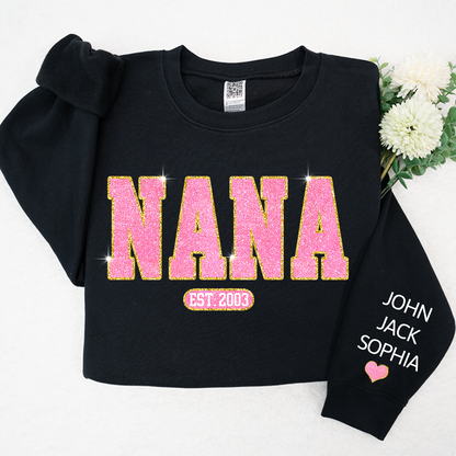 Glitter Pink Custom Name Nana  Gigi Mimi Grandma Est And Kids  Sweatshirt