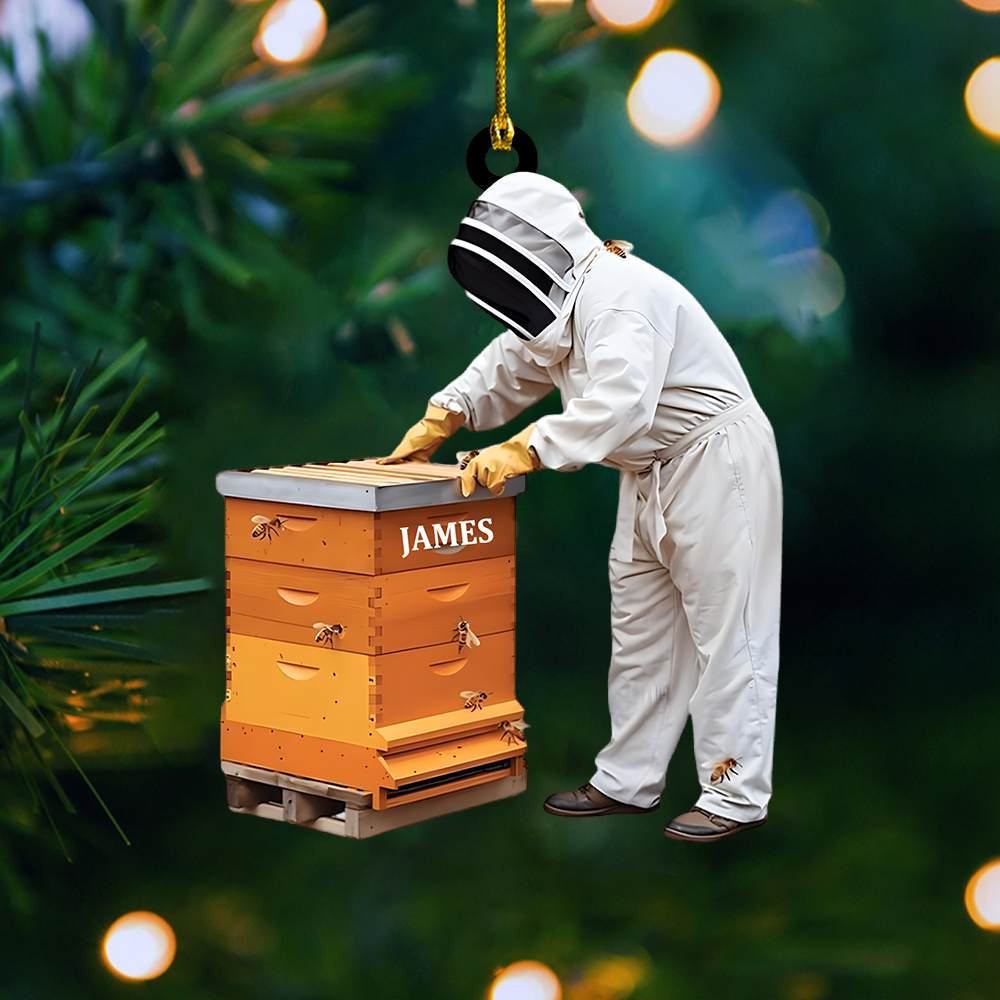Personalized Beekeeper Ornament 2025 – Custom Name Beekeeping Christmas Ornament, Gift for Bee Lovers & Apiarists Ornament