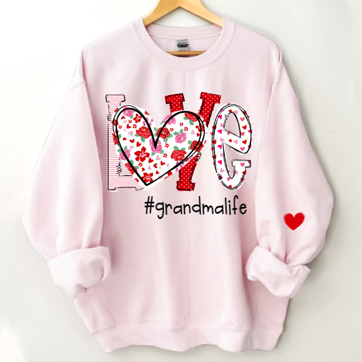Love grandmalife with kids Valentine's Day Sweatshirt