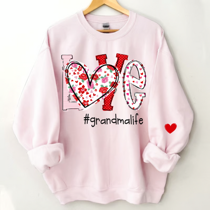 Love grandmalife with kids Valentine's Day Sweatshirt