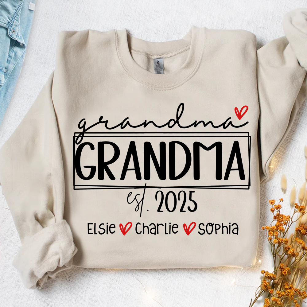 Grandma Est Heart And Grandkids Sweatshirt