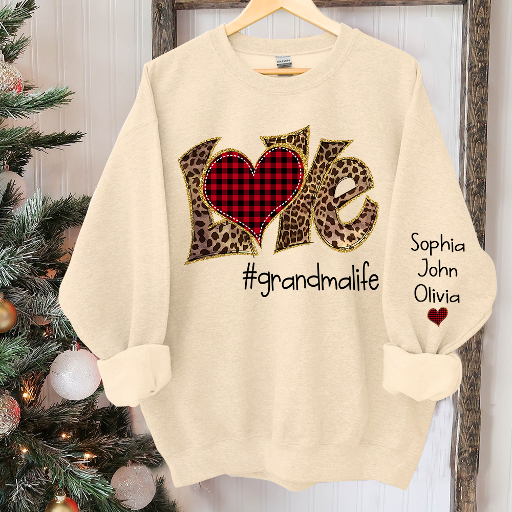 Love grandmalife leopard And Grandkids Sweatshirt