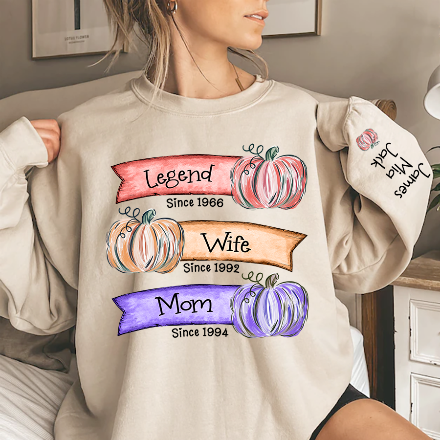 Grandma Est Pumpkin Sweatshirt, Custom Mama Sweatshirt with Children Name on Sleeve, Grandma Autumn Sweatshirt, Nana Pumpkin Sweatshirt