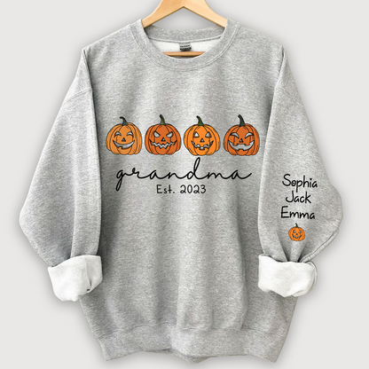 Grandma Est Pumpkin Face And Grandkids Autumn CL01 Sweatshirt