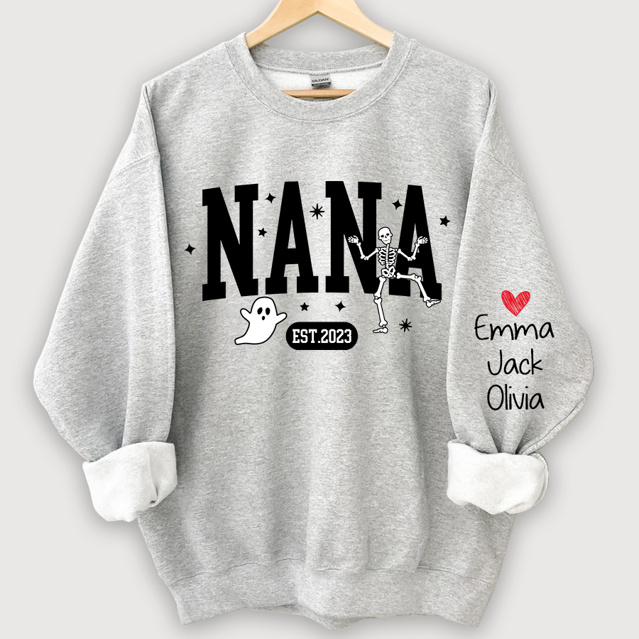 Halloween Nana Est And Grandkids CL01 Sweatshirt