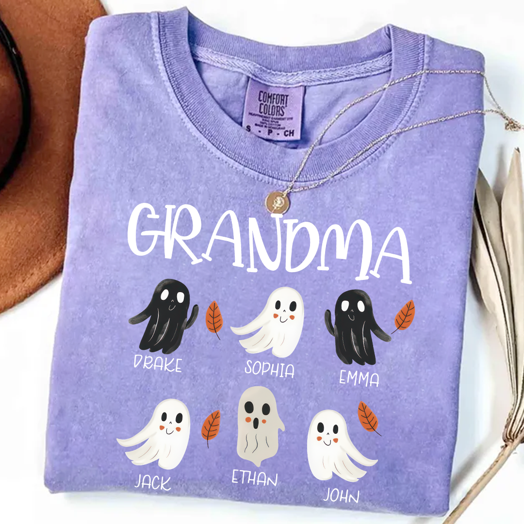 Comfort Colors® Grandma Ghosts Halloween And Grandkids T-Shirt