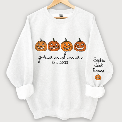 Grandma Est Pumpkin Face And Grandkids Autumn CL01 Sweatshirt