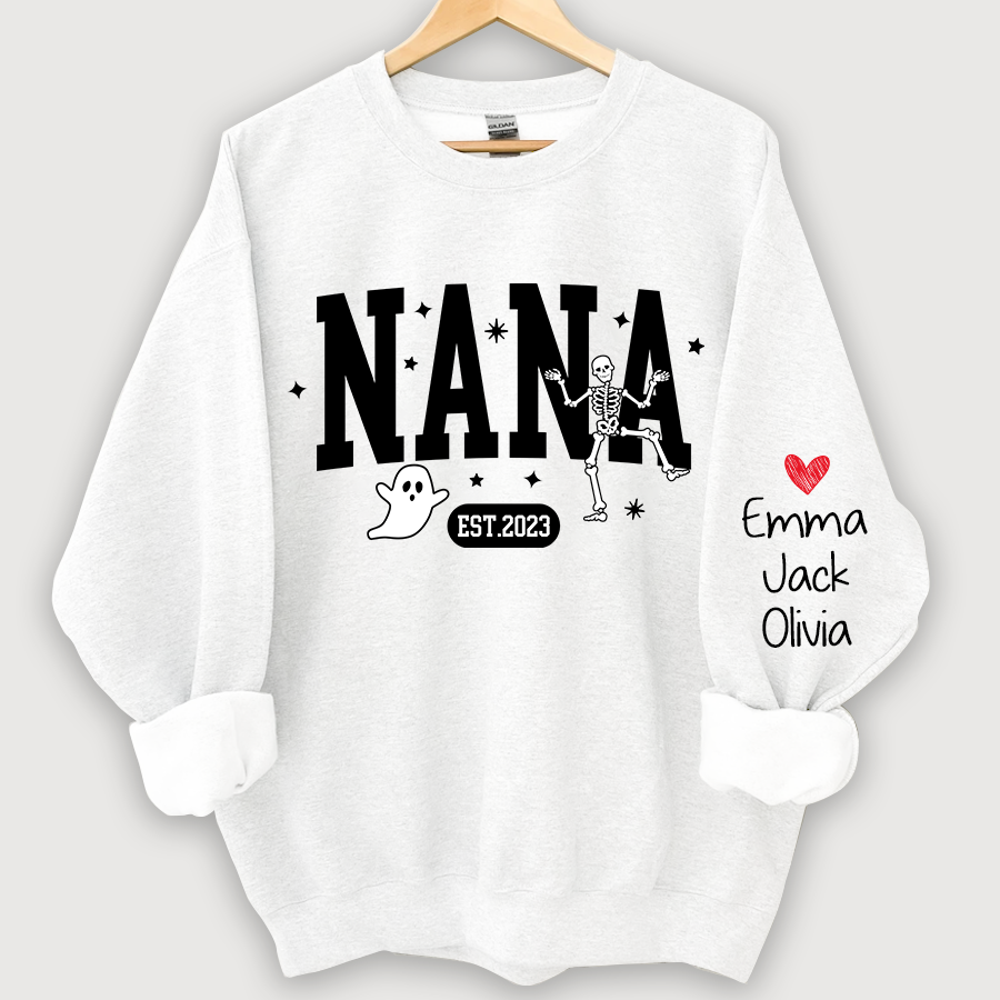 Halloween Nana Est And Grandkids CL01 Sweatshirt
