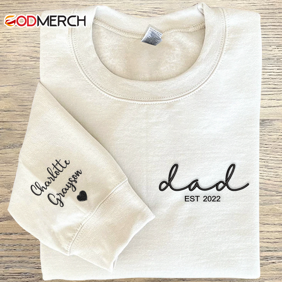 Godmerch Personalized Dad Est And Kids Embroidered Sweatshirt CL01